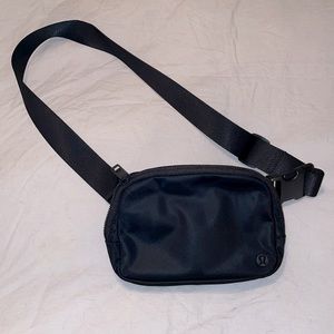 Lululemon crossbody